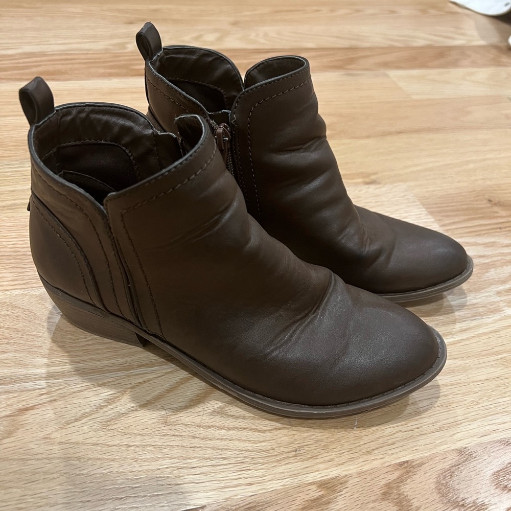 Guess booties